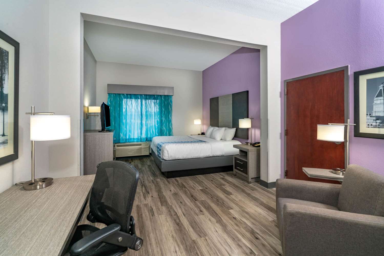 La Quinta Inn Suites Clarksville 59/59
