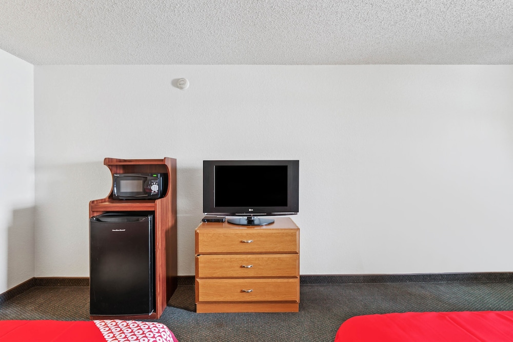 Segovia Lodge Junction TX I -10 34/53