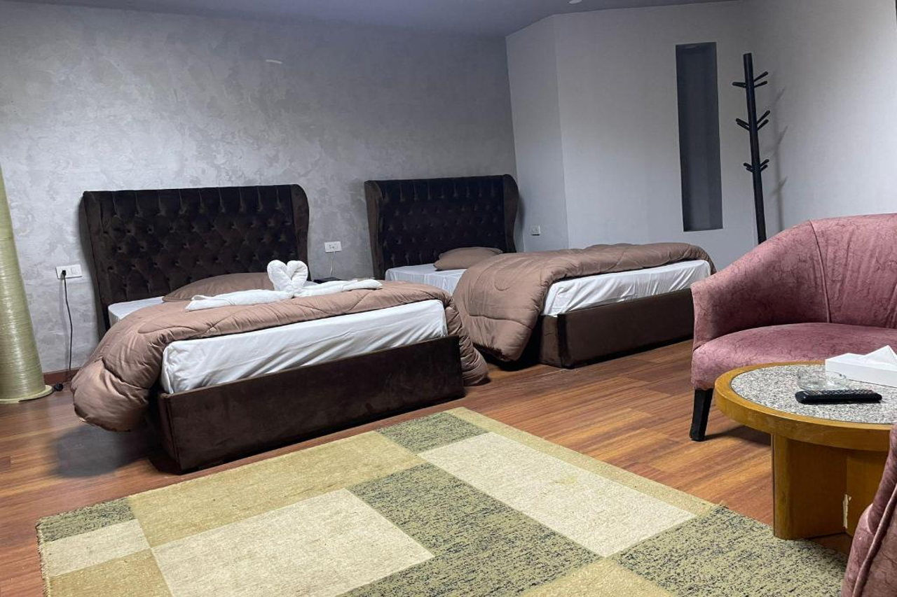 Al-Manar Hotel 18/25