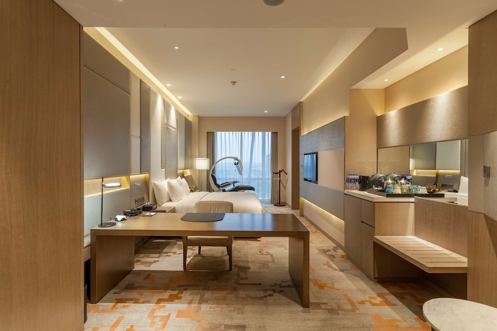Radisson Exhibition Center Shanghai 65/65