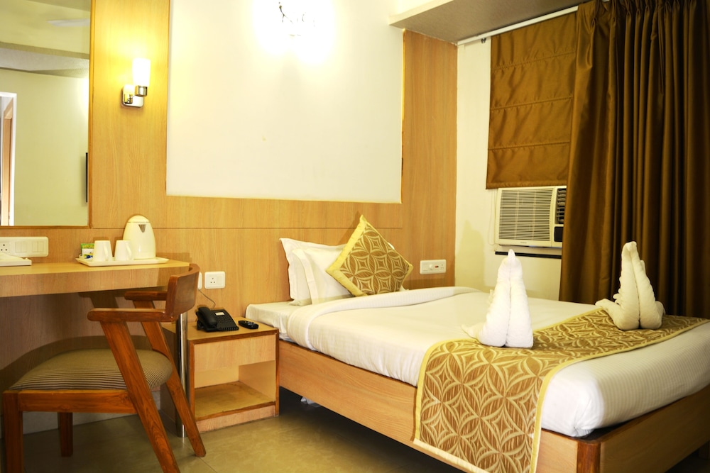 Krrish Clarks Inn 3/16