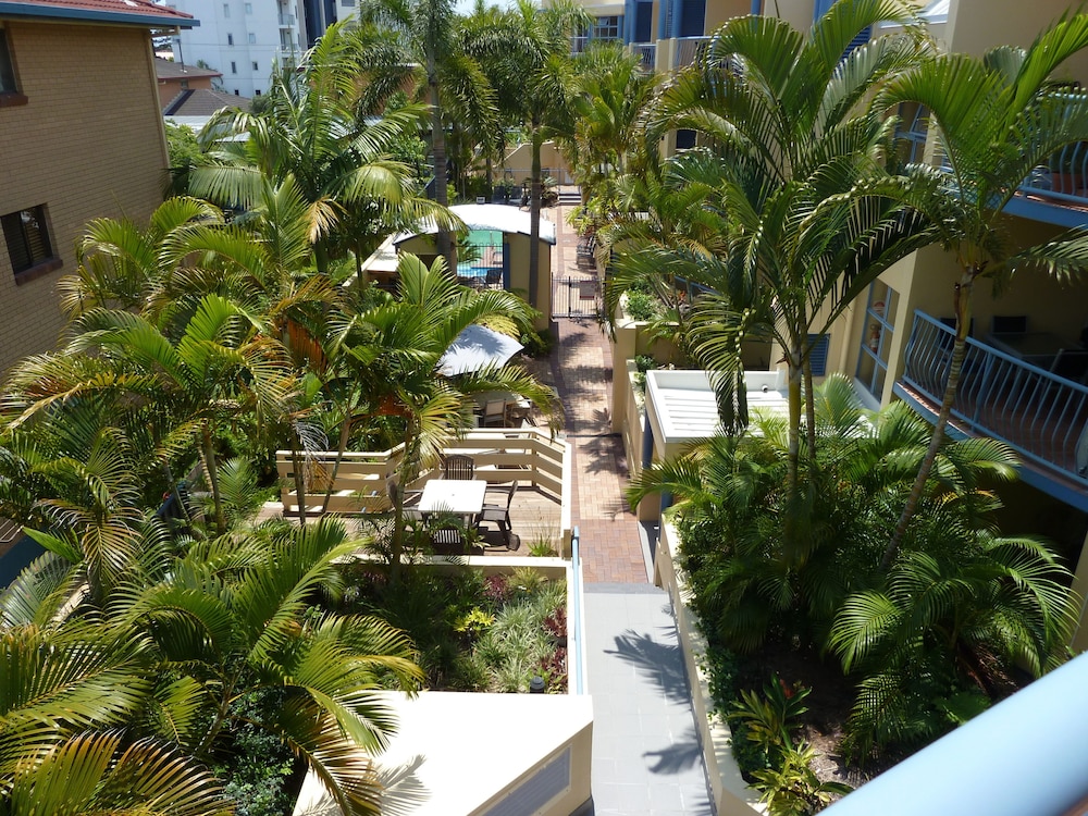 Portobello Resort Apartments 69/73
