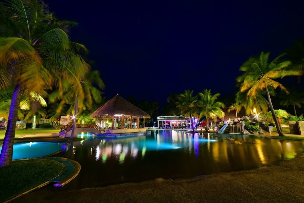 Sand & Sandals Desaru Beach Resort & Spa 45/49