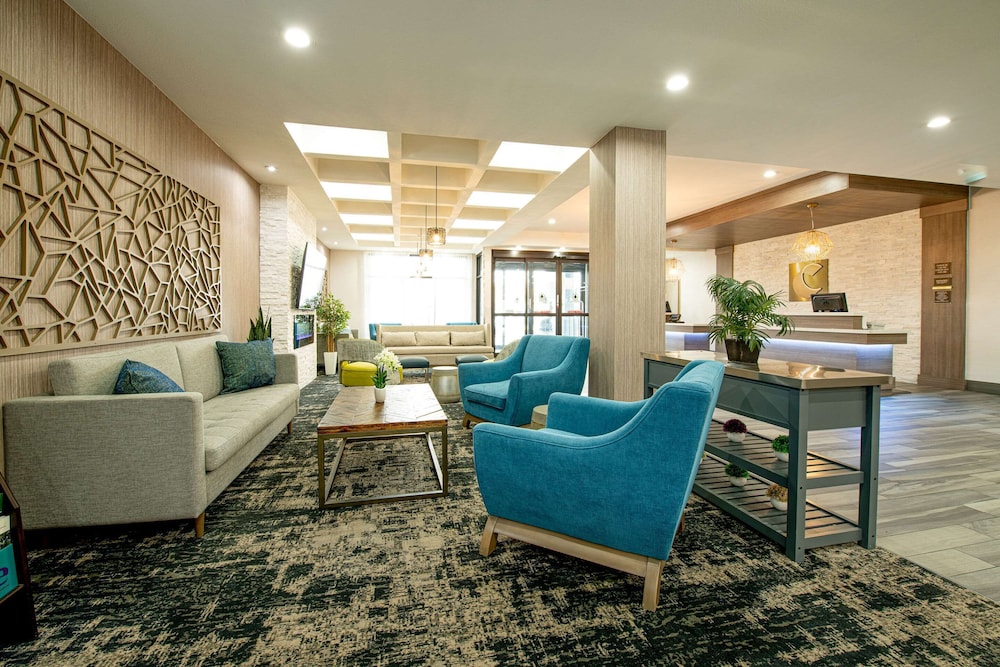 Comfort Suites Oil Center 27/60