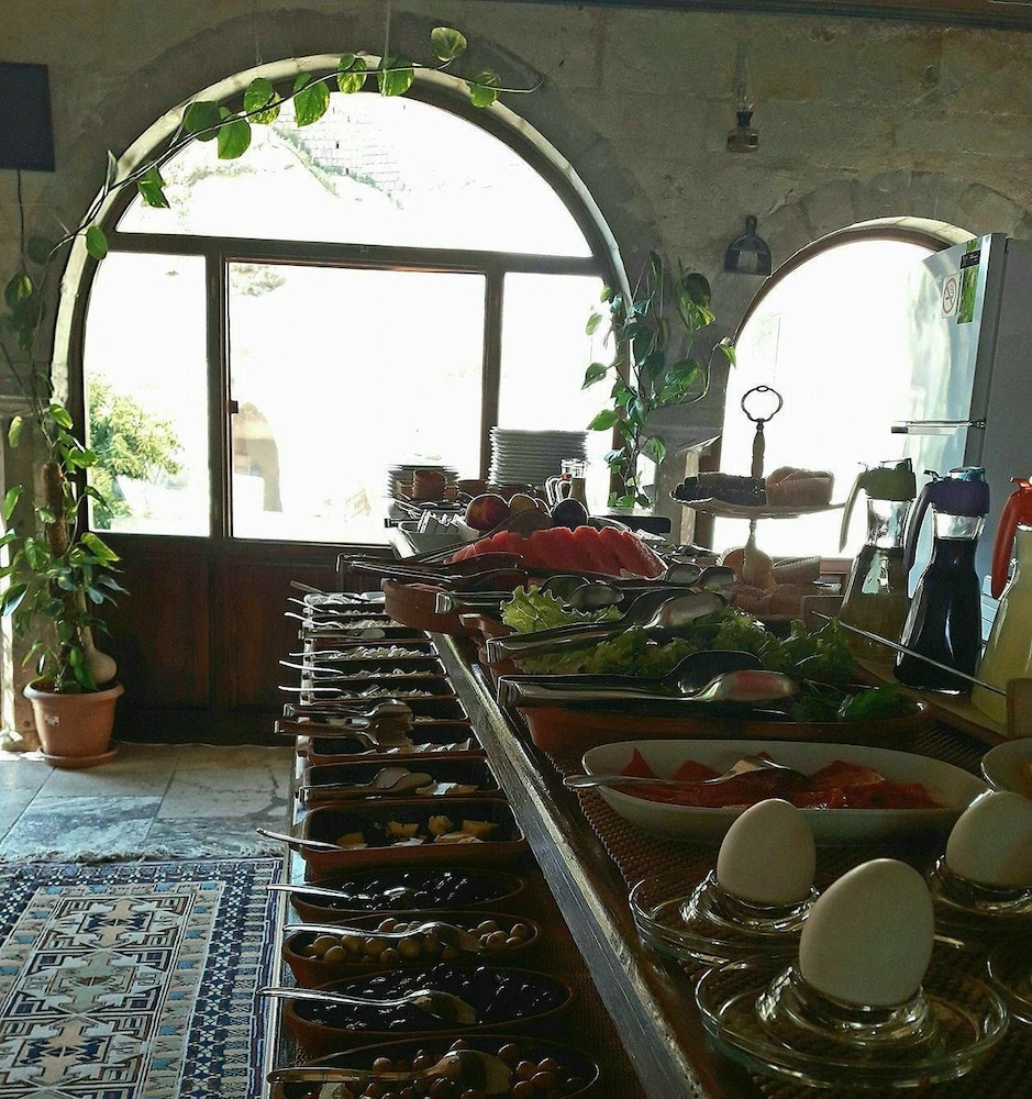 Erenbey Cave Hotel 40/50