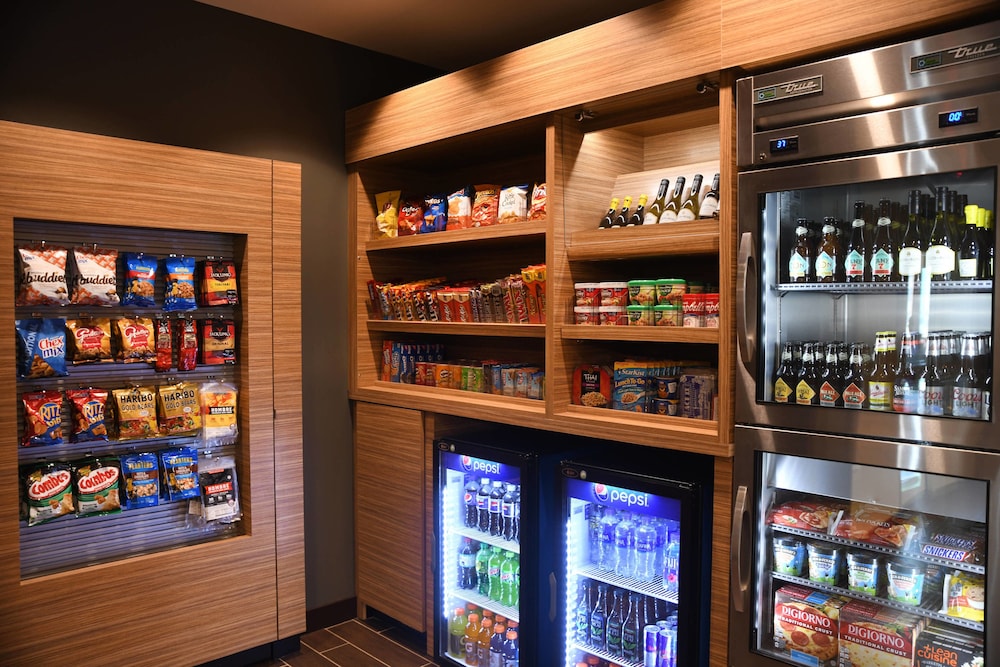 Towneplace Suites Kansas City At Briarcliff 41/45