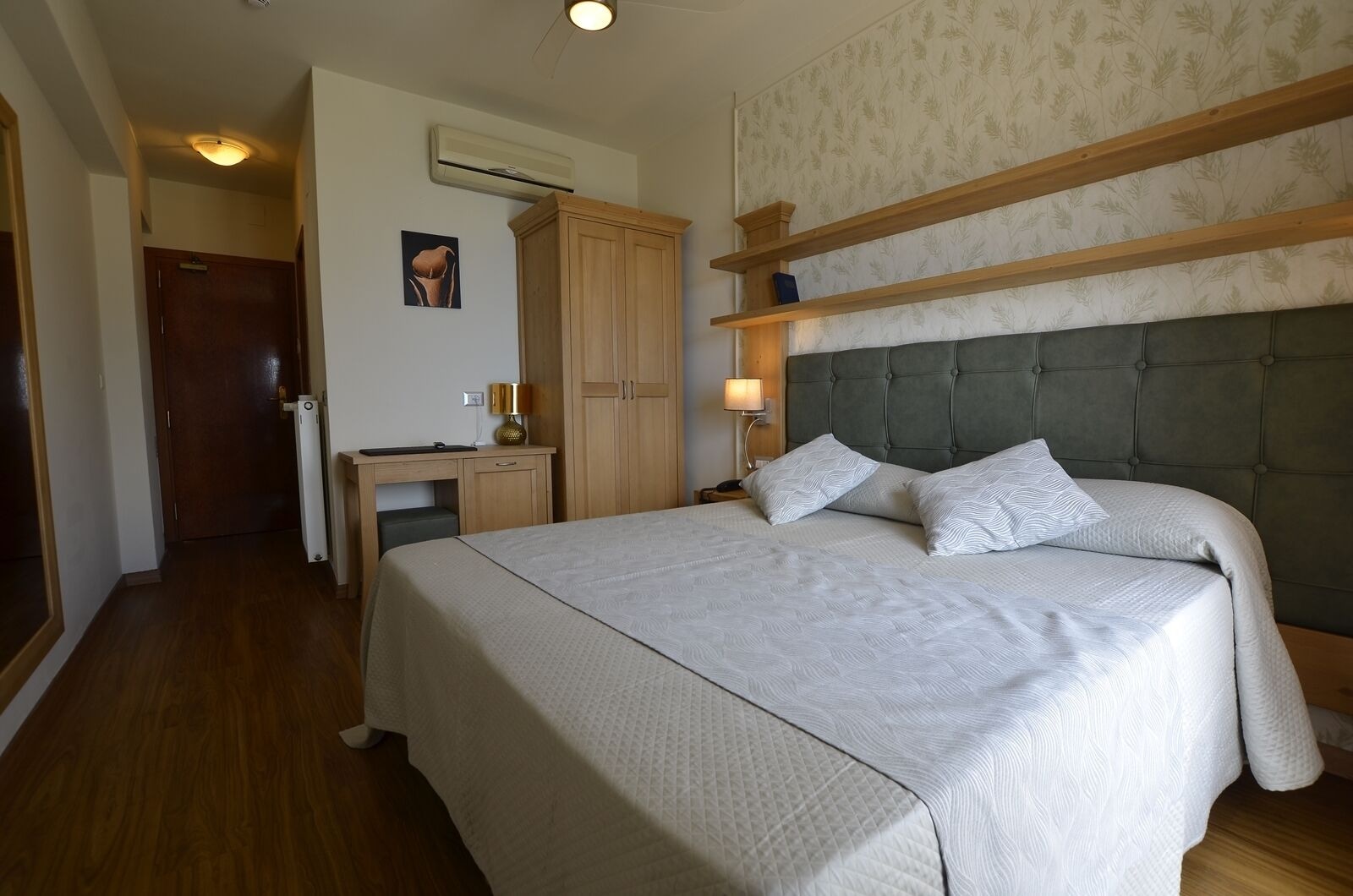 STANDARD, DOUBLE BED