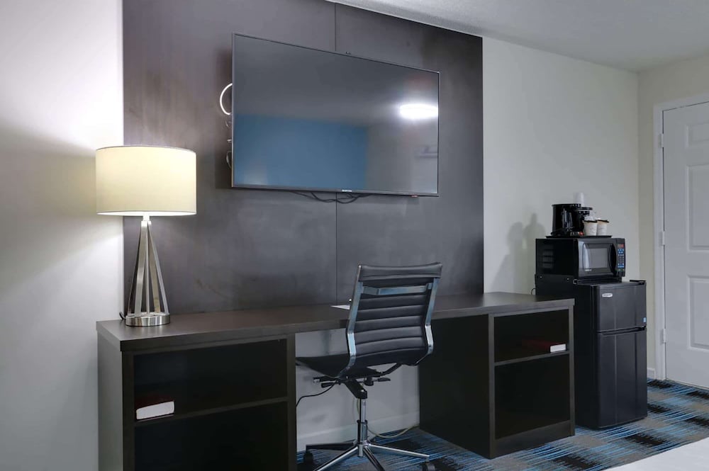 Travelodge by Wyndham Calhoun South I-75 31/40