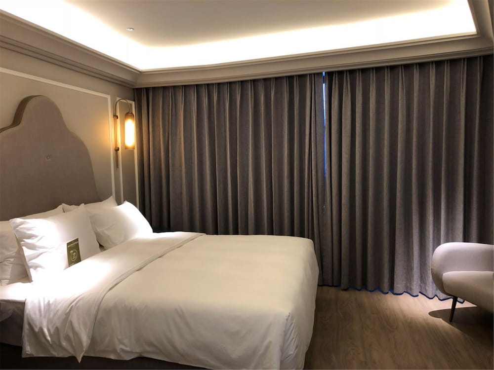 Mercure Hangzhou West Lake 7/59