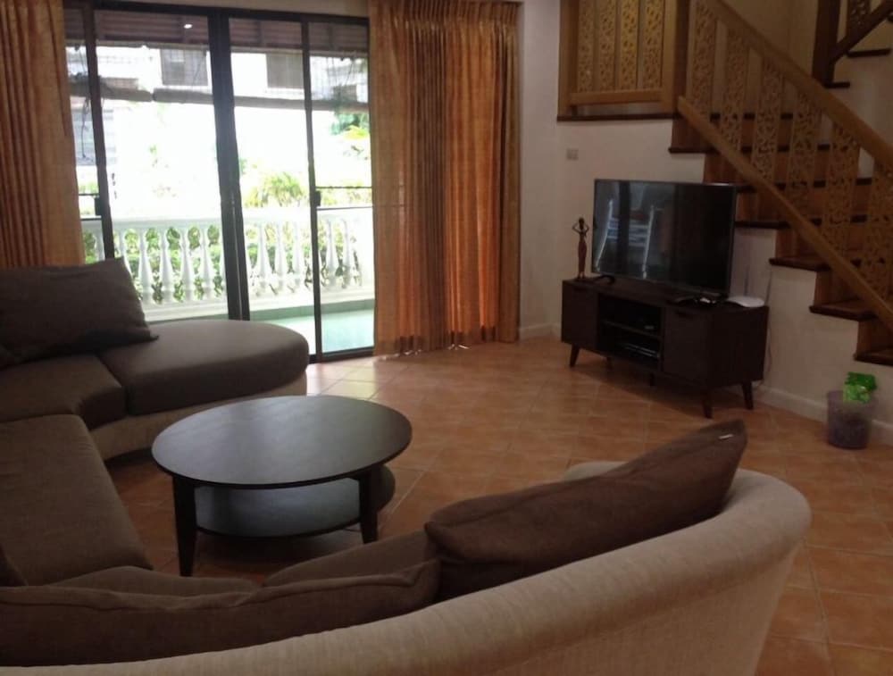 Baan Somprasong Apartment - Na Jomtien 25/50