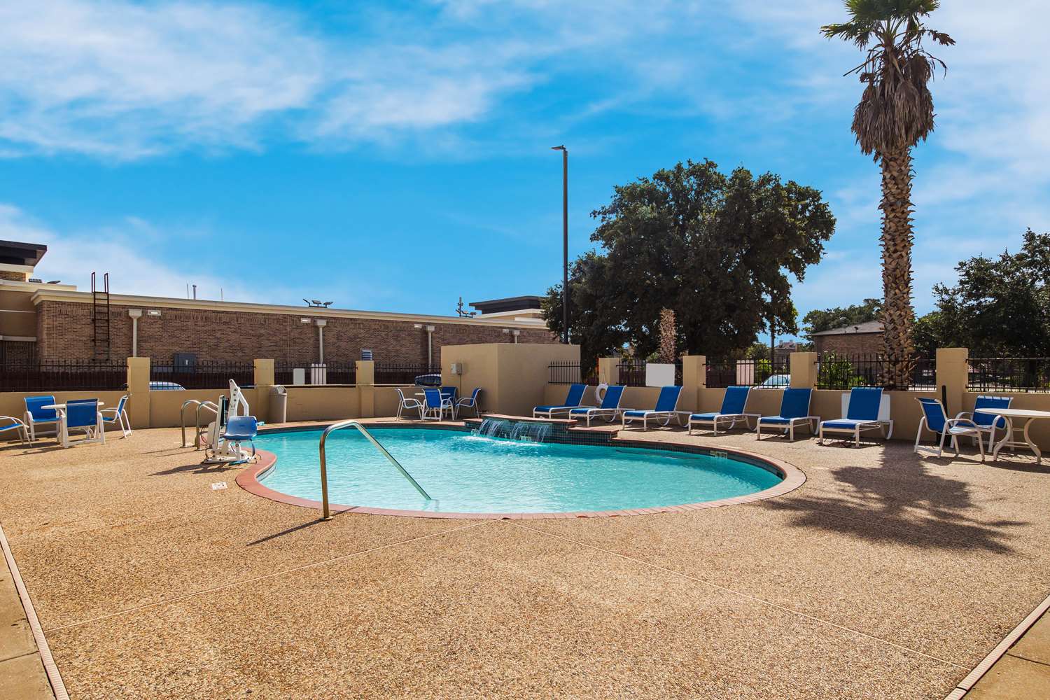 Best Western Galleria Inn & Suites Houston 10/10