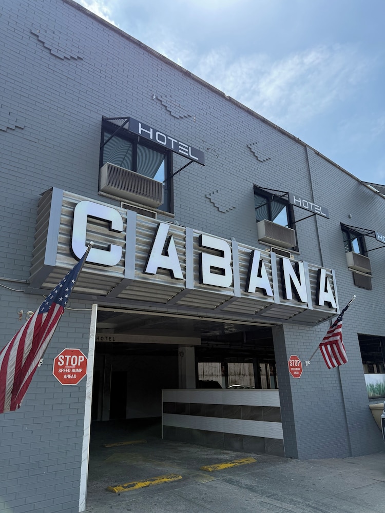 Cabana Hotel Yankee Stadium 2/61