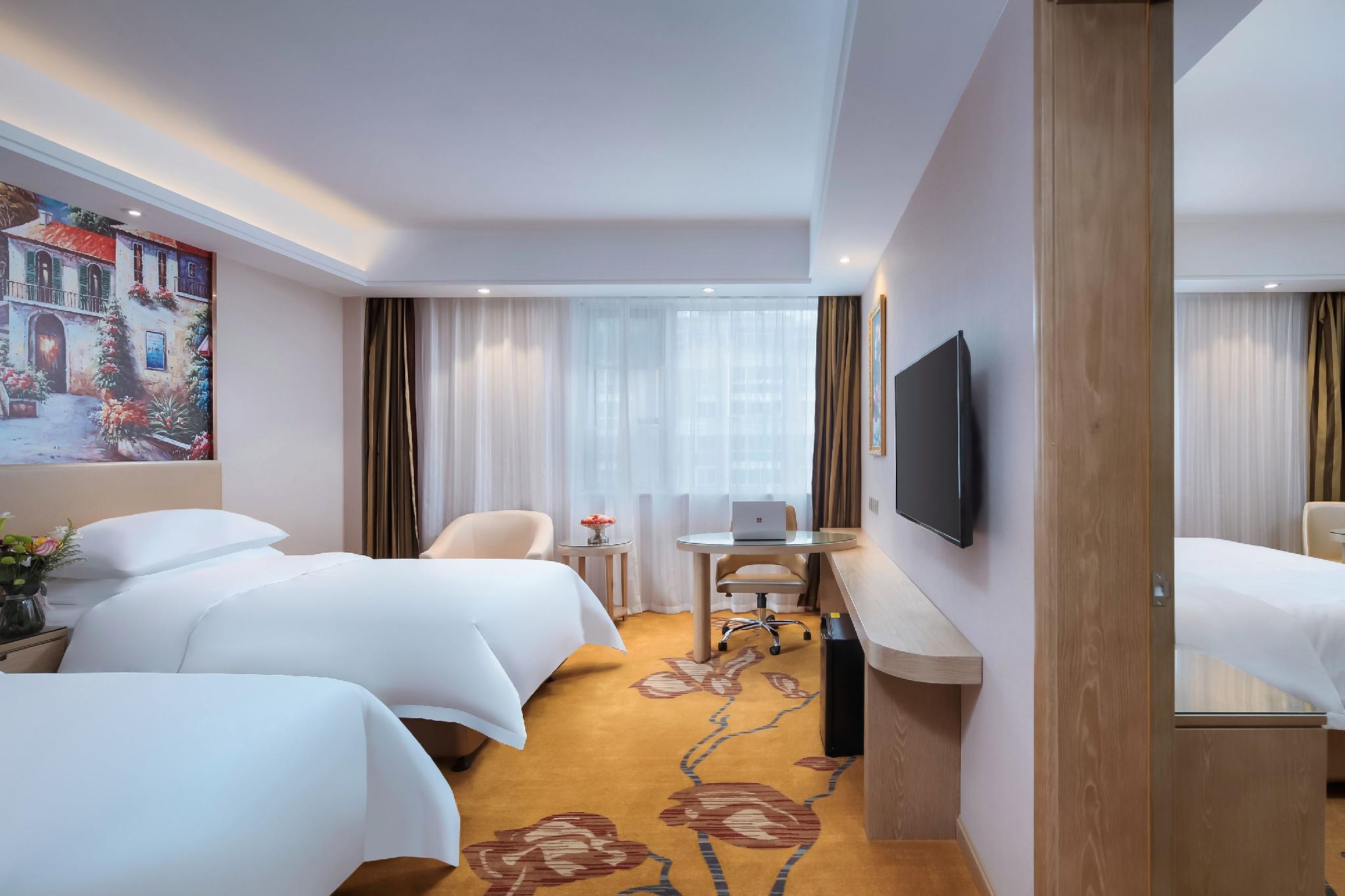 Vienna International Hotel (Haimen Pedestrian Street) 22/40