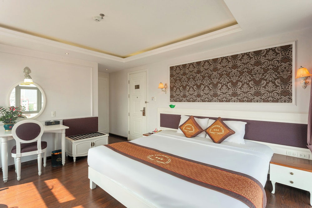 SEA PHOENIX HOTEL 23/76