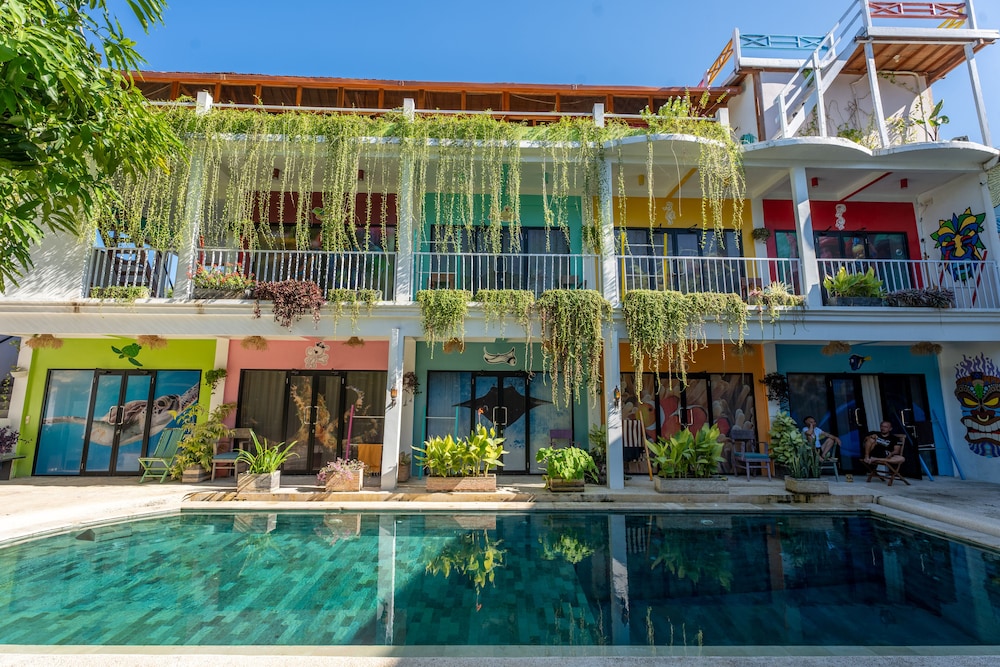Dragon Dive Komodo Hostel 2/50