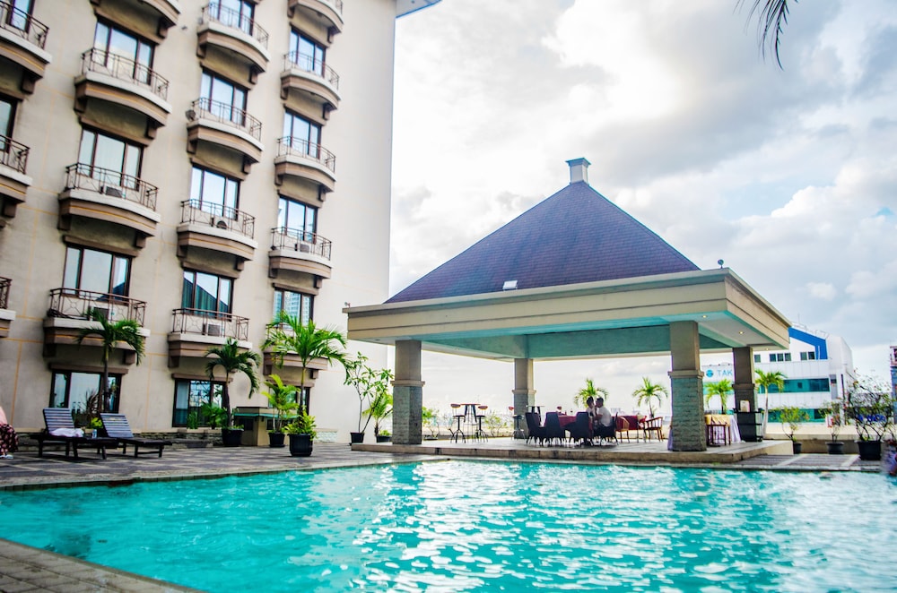 Mega Anggrek Hotel and Convention 5/57