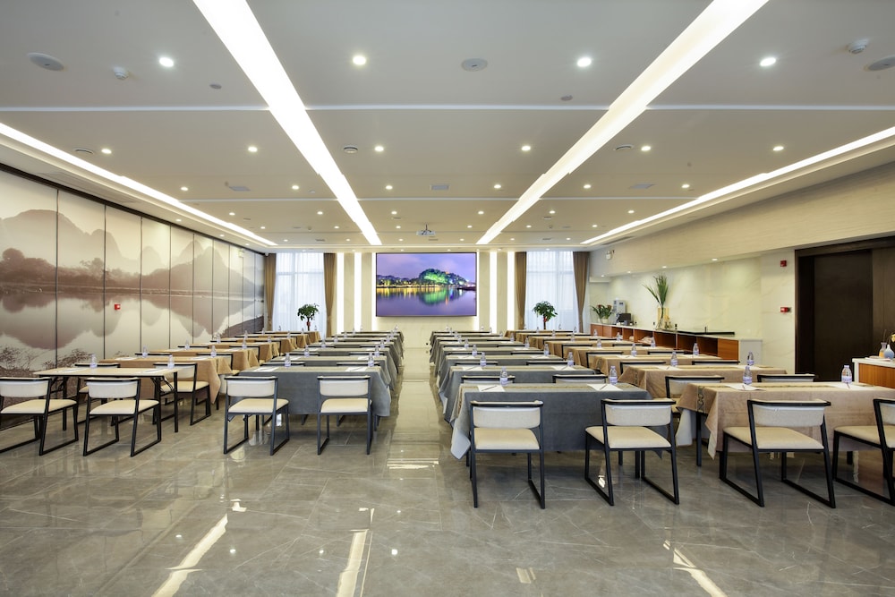 Wing Hotel Guilin - Central Square 32/50