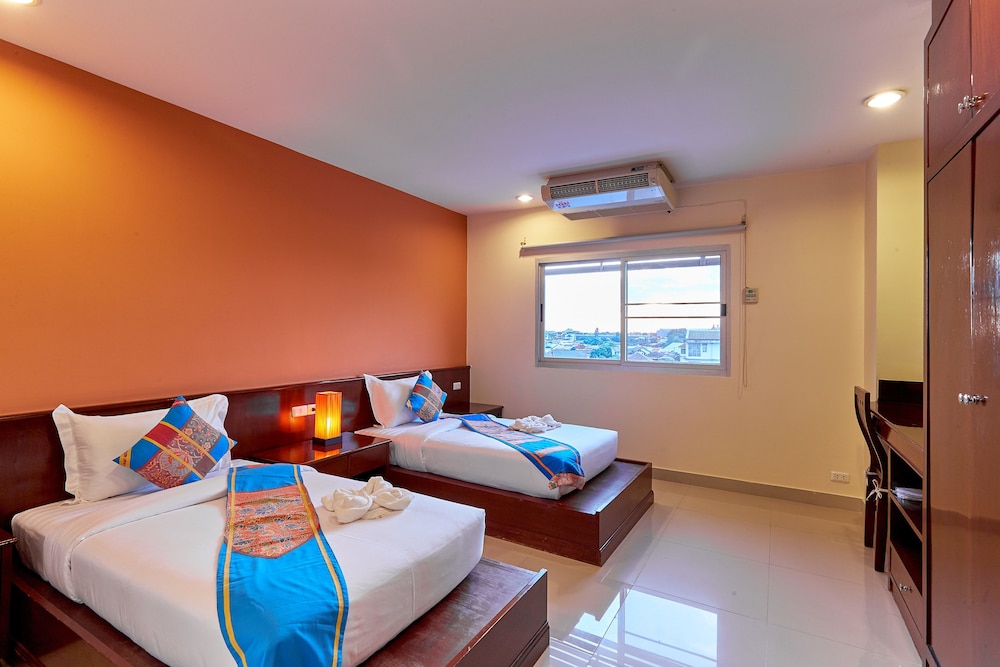 SUPERIOR, SUITE, TWIN BEDS