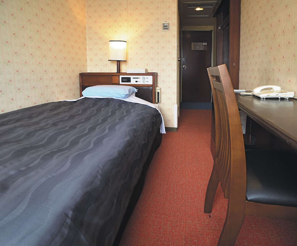 Bandai Silver Hotel 24/58