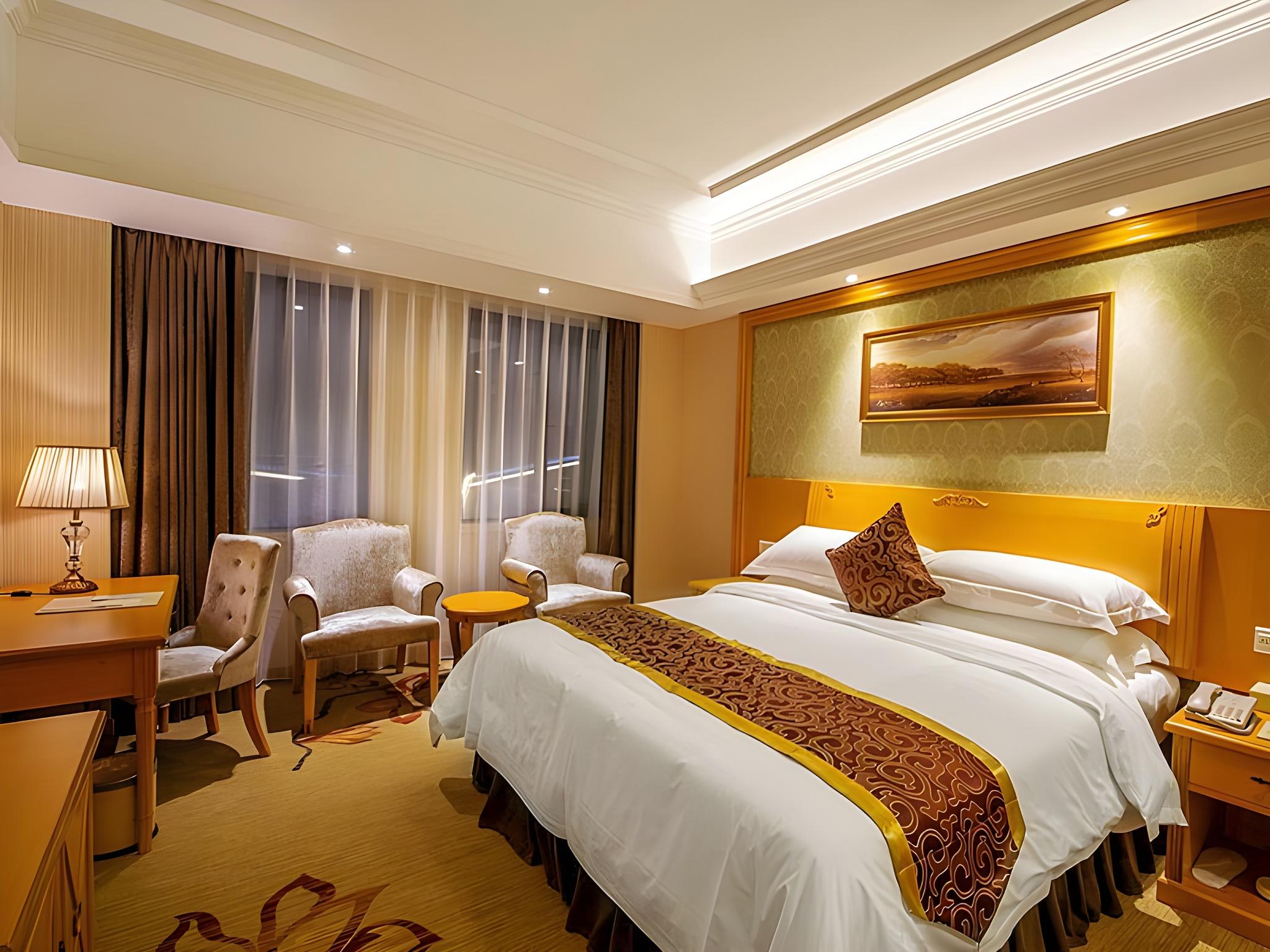 Vienna Hotel (Guilin Wanfu Square) 27/45