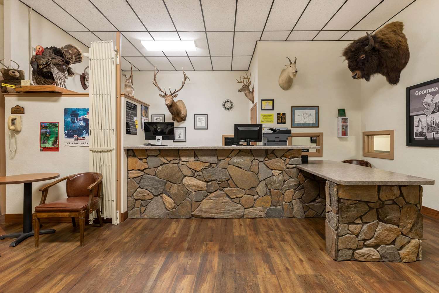Super 8 by Wyndham Hill City/Mt Rushmore/ Area 4/23