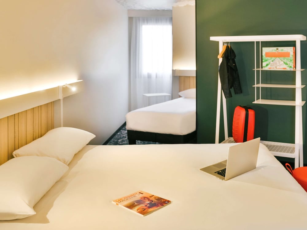 Ibis Annecy Cran Gevrier Hotel 11/68