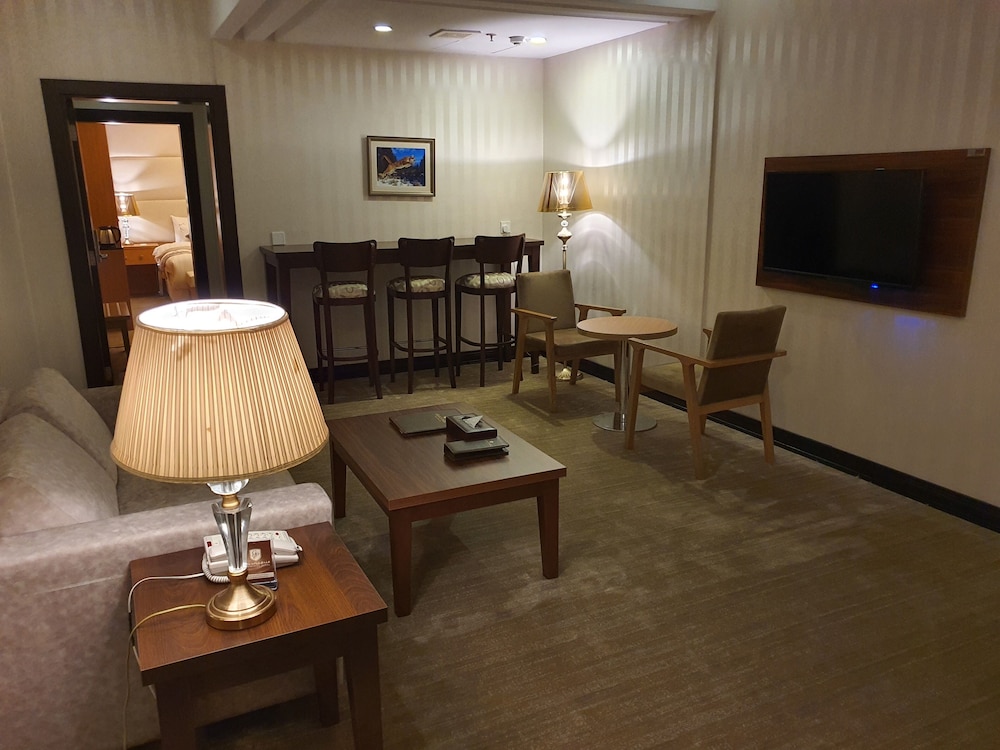 فندق جراند بارك(Verta Hotel Jeddah) 45/50