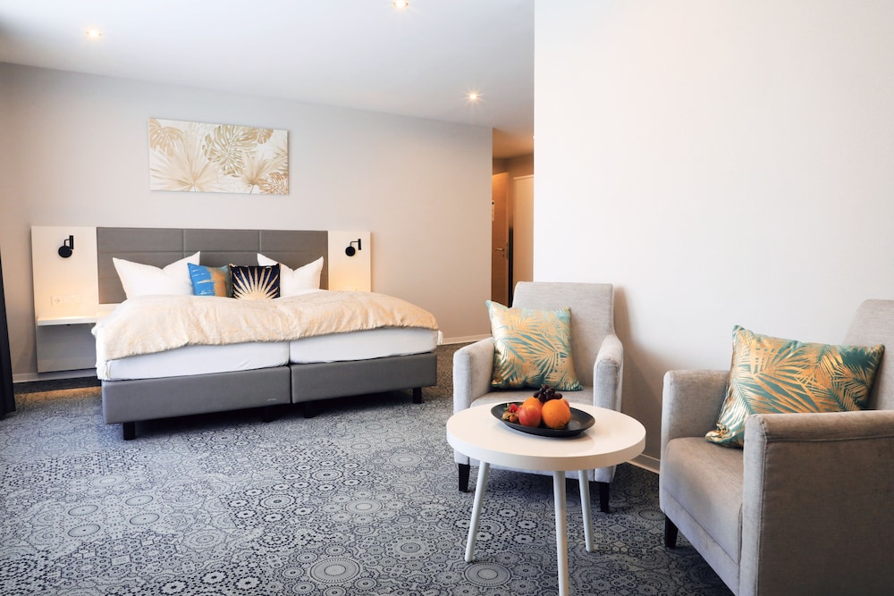OCHSEN HOTEL 44/55