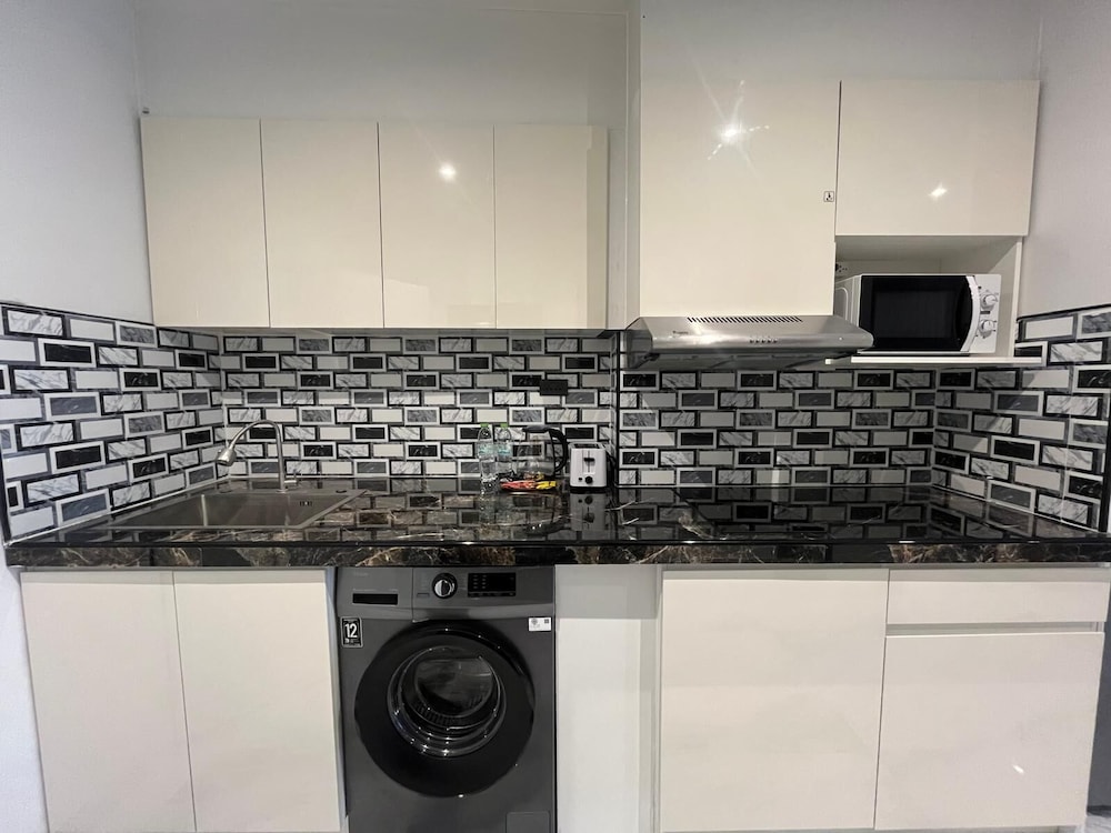 Vtsix Condo Rentals at View Talay 6 Pattaya 6/71