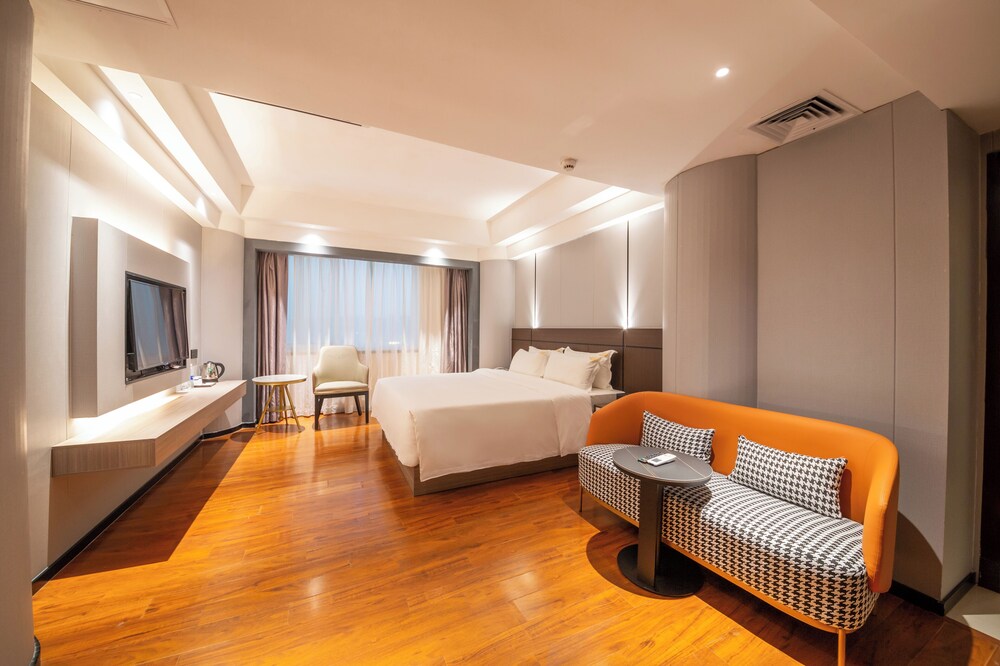 Zhuhai Jinguan Holiday Hotel 14/39