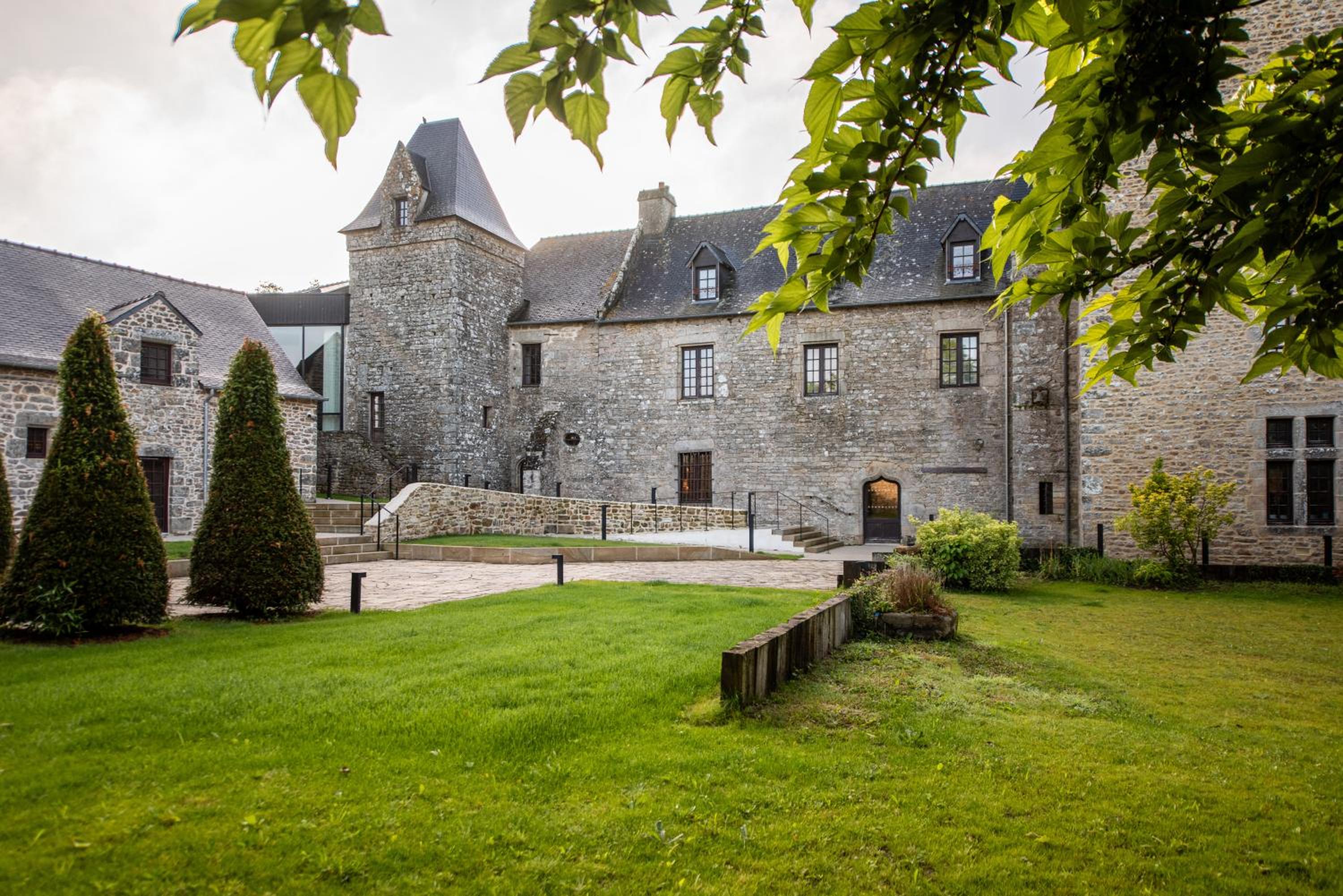 HOSTELLERIE ABBATIALE 6/55
