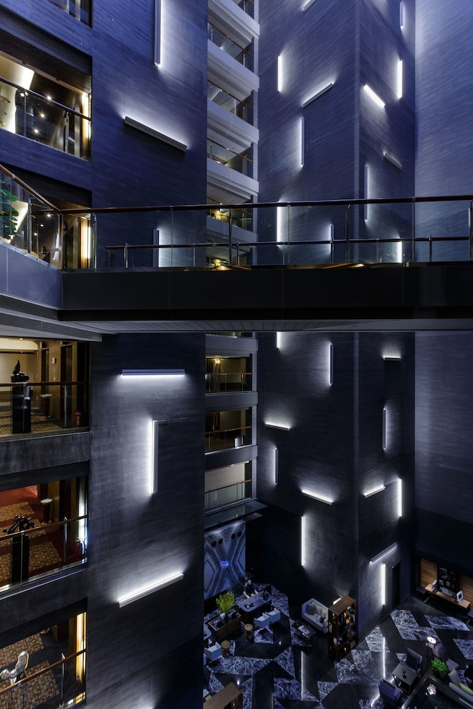 Jingguang Center Apartment 1/33