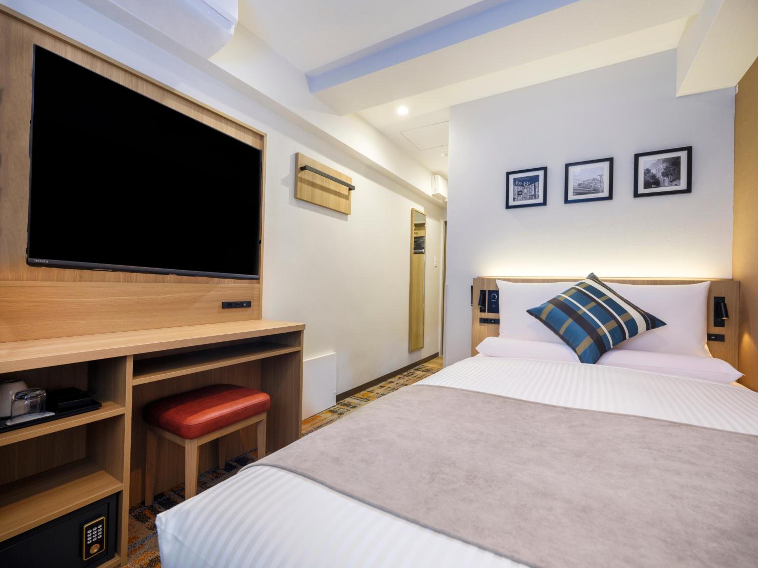 STANDARD, SEMI DOUBLE BED