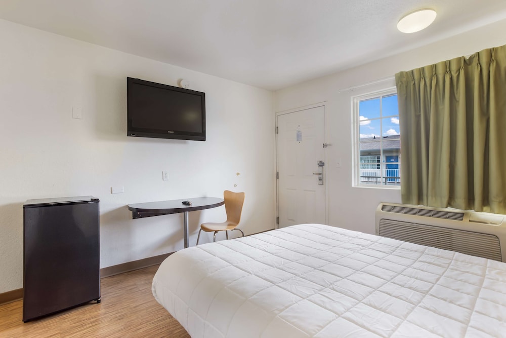 Americas Best Value Inn Bowling Green 14/28