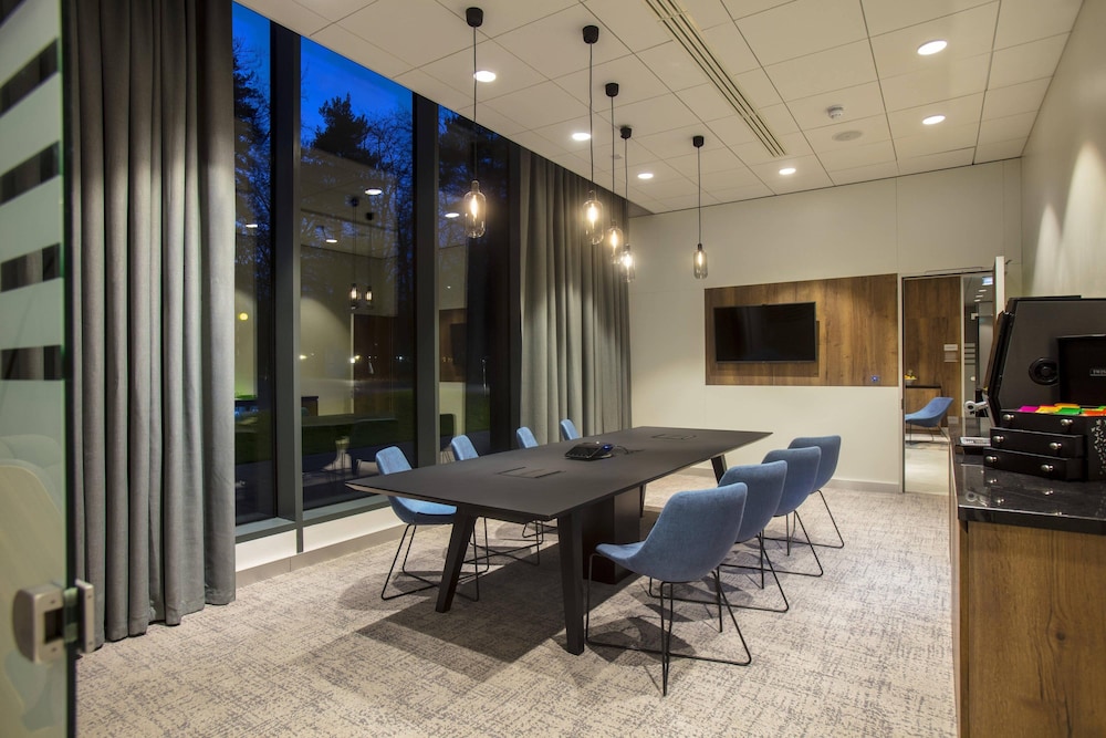 Courtyard By Marriott Edinburgh West 52/55