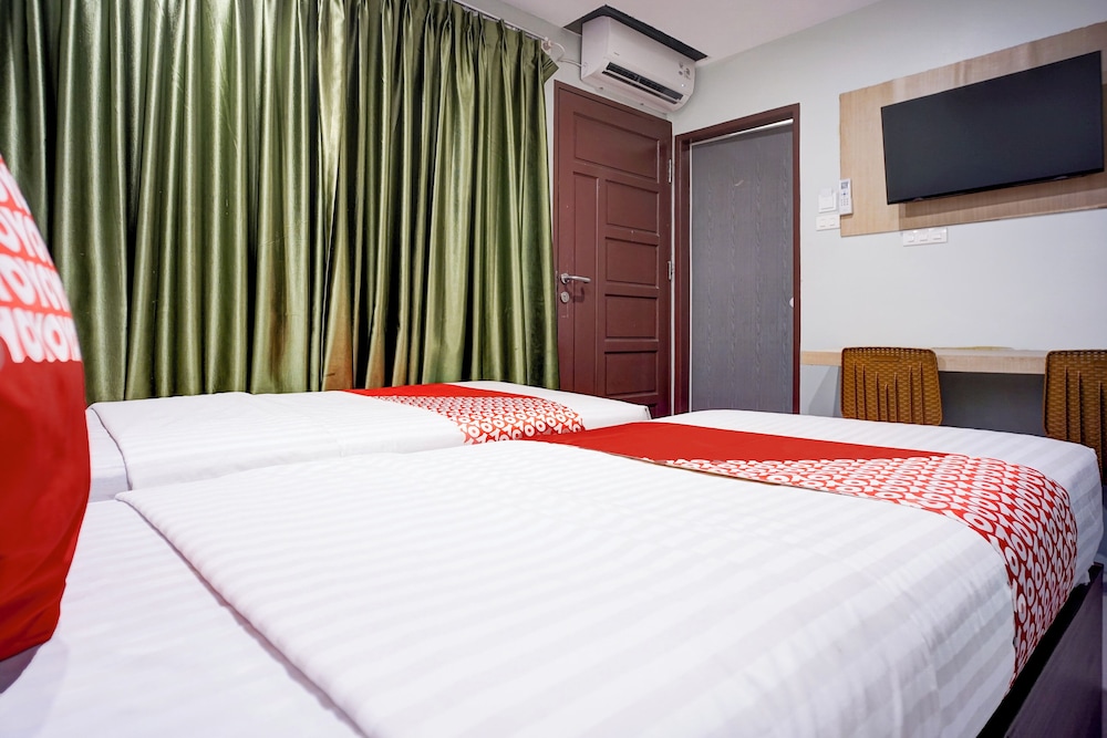 Collection O Gapura Hotel Near Parapat Penatapan Danau Toba 27/39