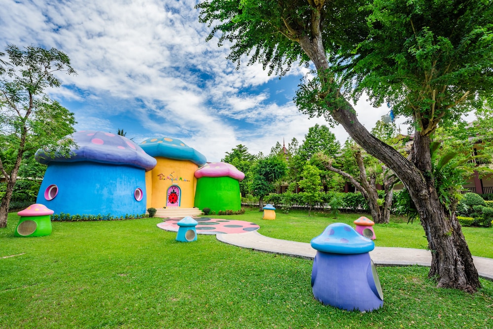Duangjitt Resort & Spa 77/83