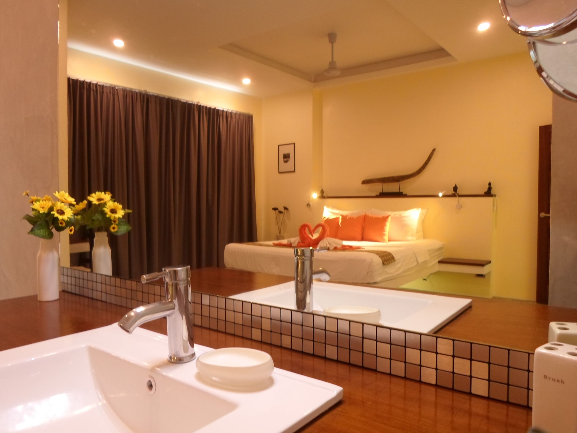 2 BEDROOMS, POOL, VILLA
