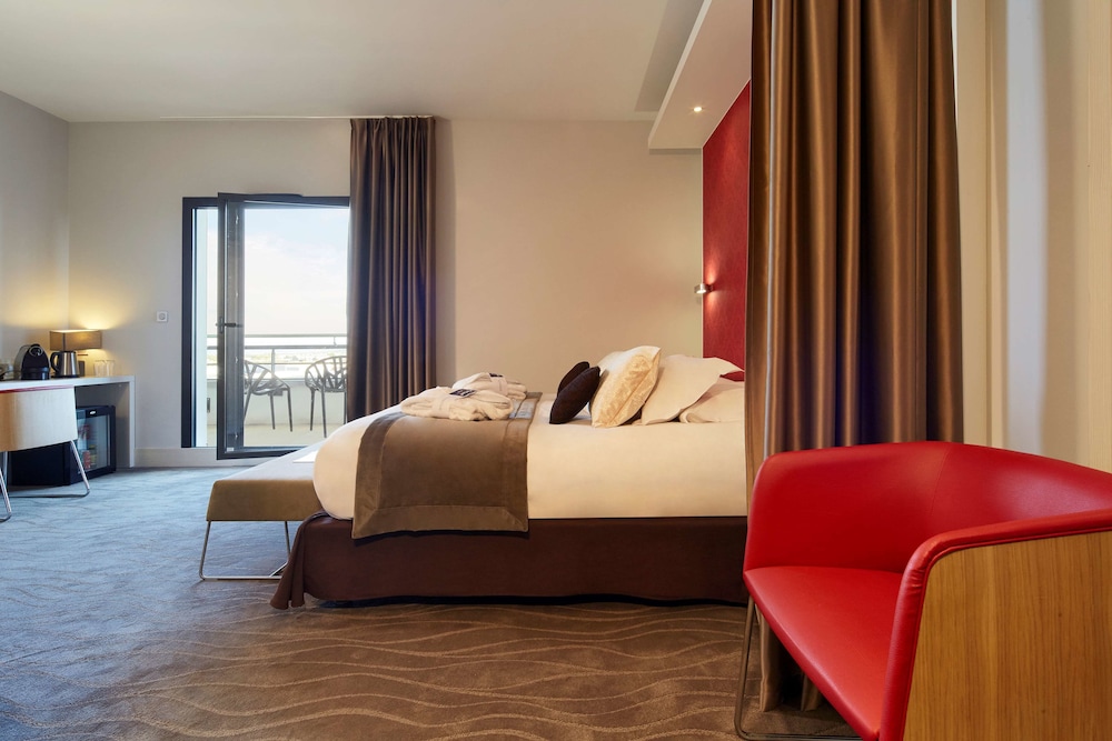 Kyriad Prestige Lyon Est Saint Priest Eurexpo Hotel And Spa 16/72