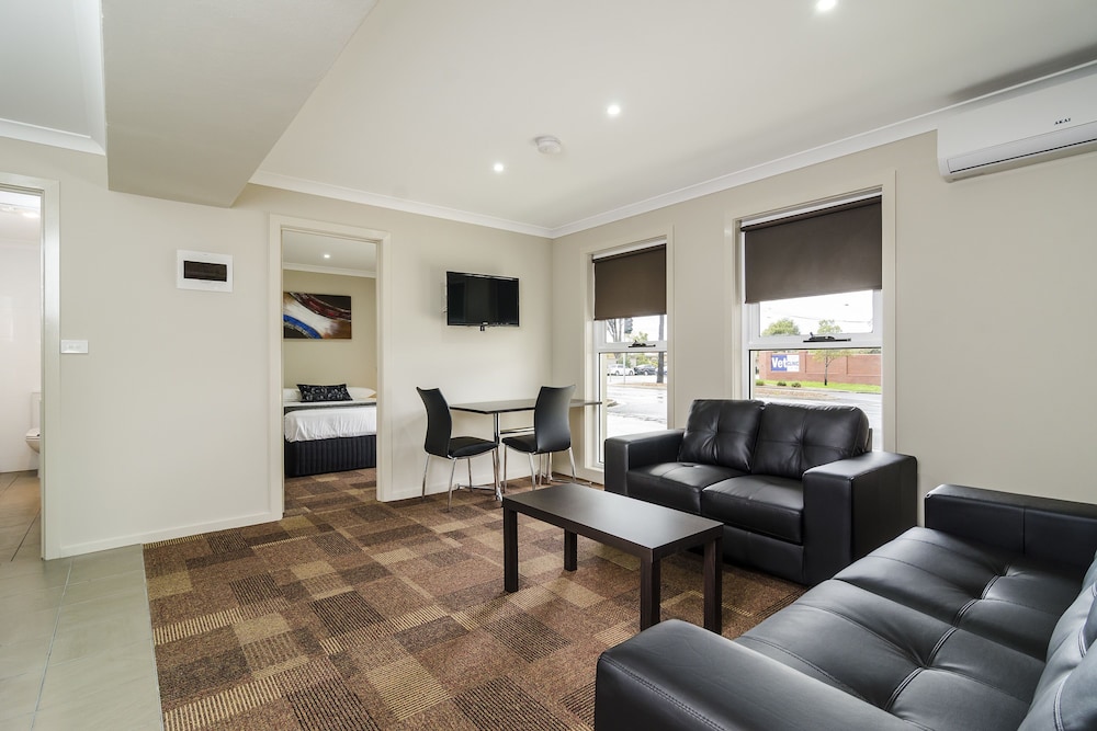 Parkville Place Apartments 23/30