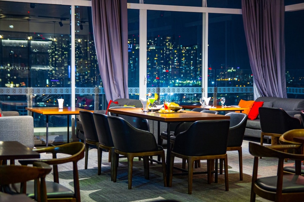 Bay Hotel Ho Chi Minh 55/66