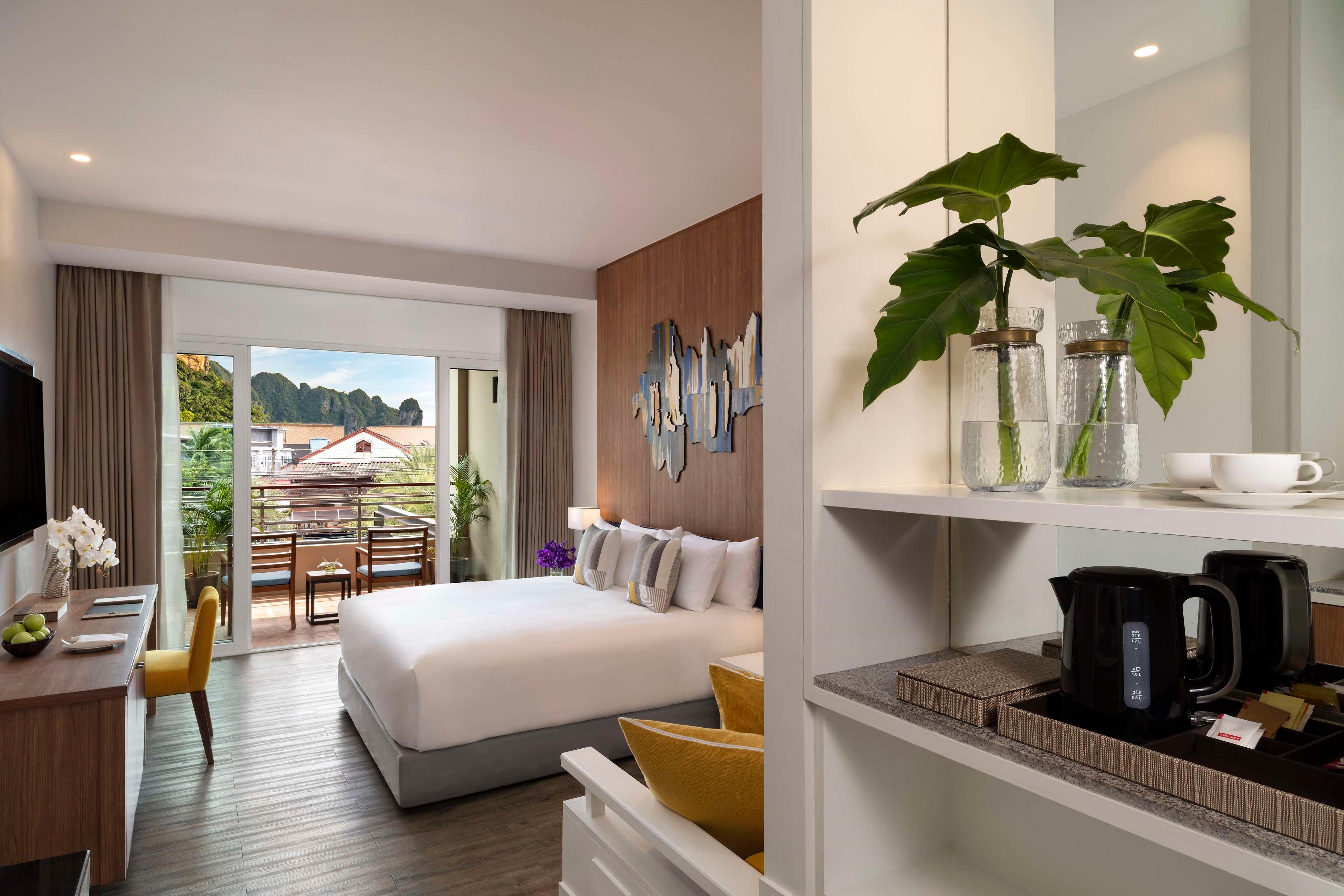 غرفة قياسية بسرير مزدوج أو سريرين منفصلين، Avani Ao Nang Cliff Krabi Resort 2/3