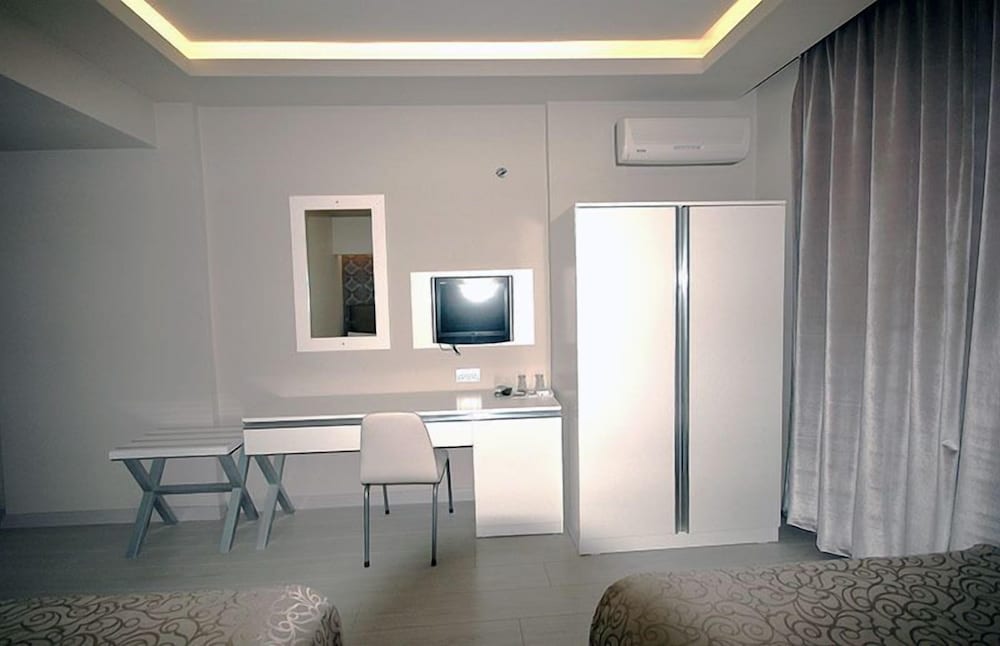 Kent Otel 24/37