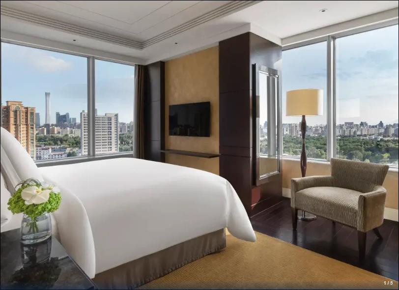 Ambassador, Suite, River View