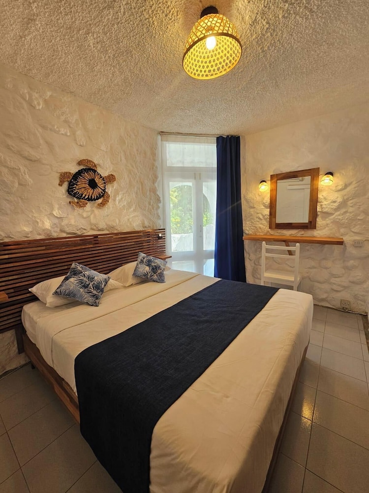 Casuarina Resort and Spa 43/76