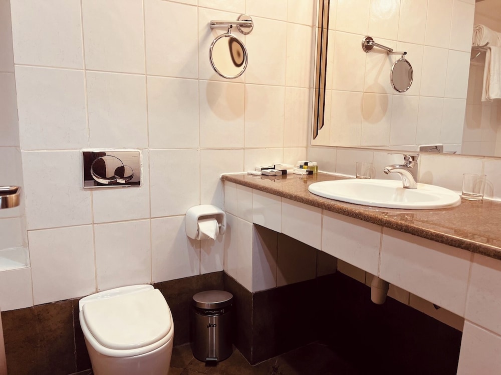 Inter Luxury Hotel 73/75