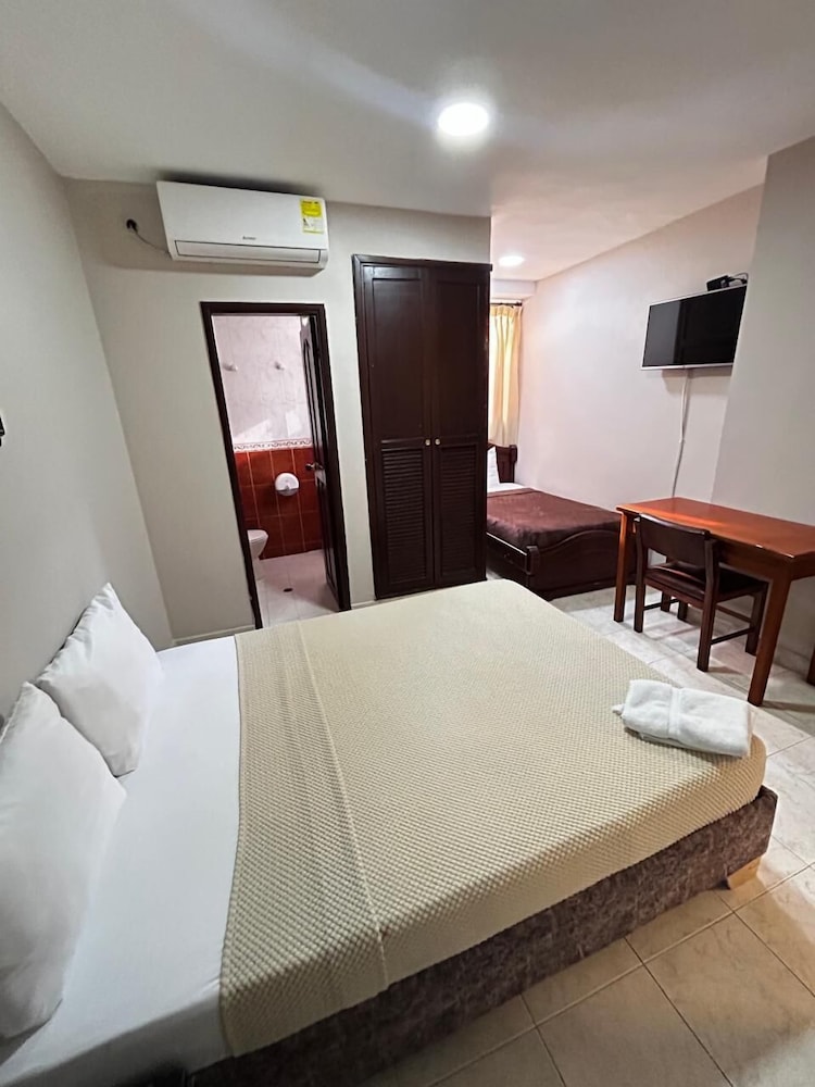Hotel Suite Dorado 16/55
