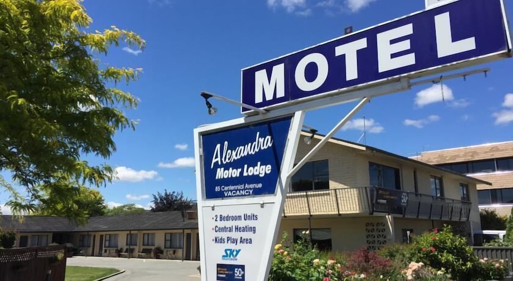 Alexandra Motor Lodge 8/70