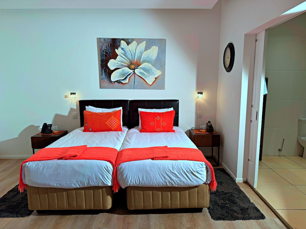 Point B Guest House 28/75