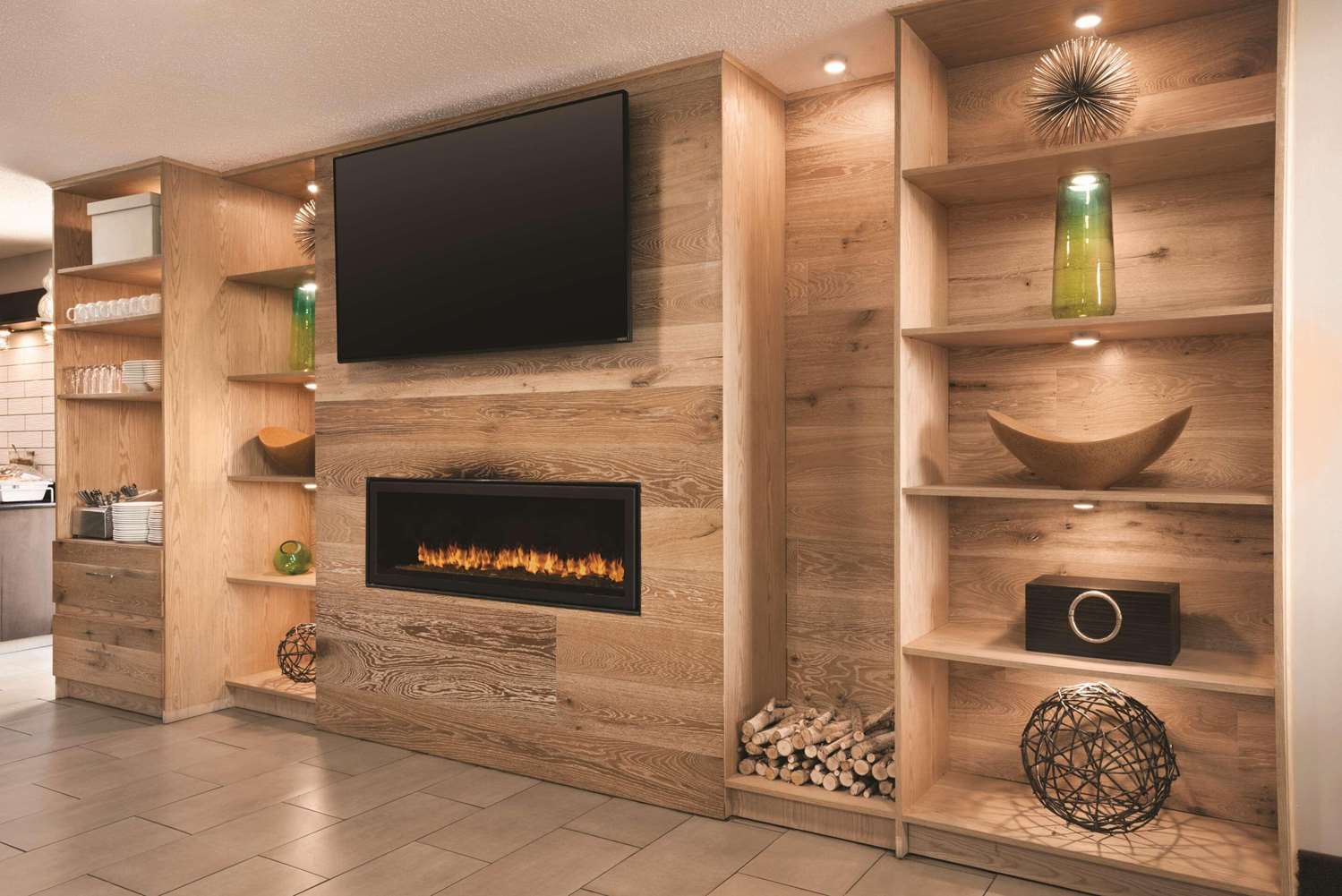Country Inn & Suites by Radisson Indianapolis East 37/42